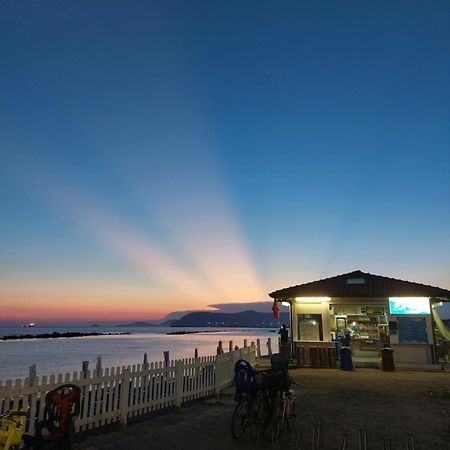 Appartamento Al Mare Di Liguria E Toscana マリーナ・ディ・マッサ エクステリア 写真