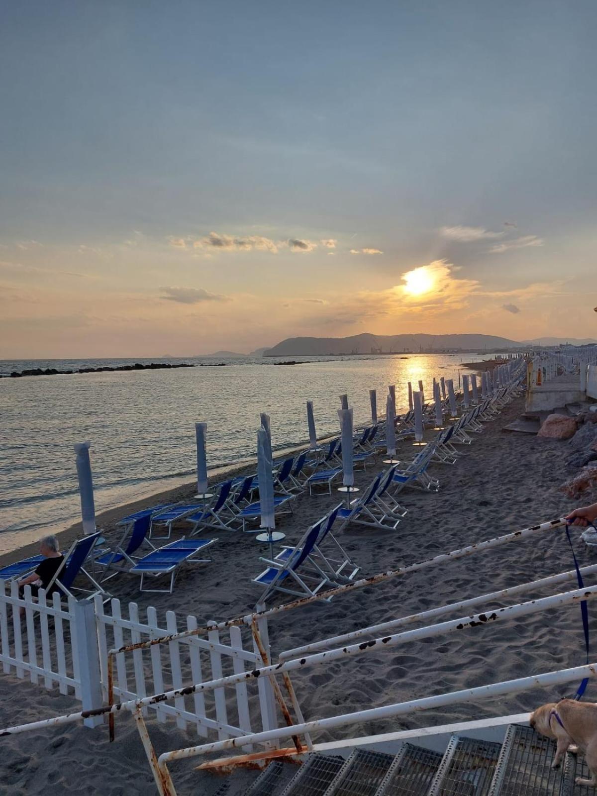 Appartamento Al Mare Di Liguria E Toscana マリーナ・ディ・マッサ エクステリア 写真